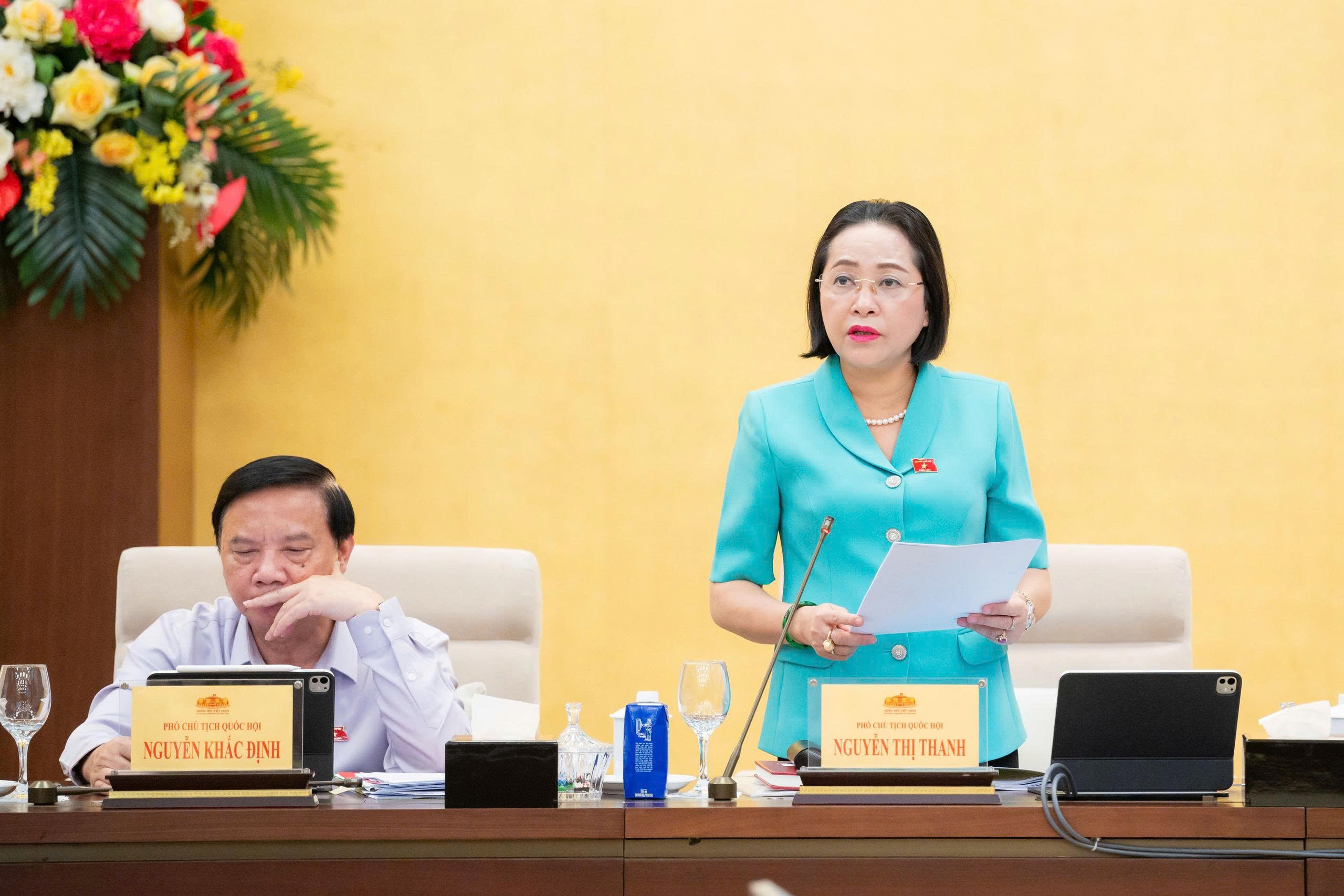 luật xuất bản ảnh 4