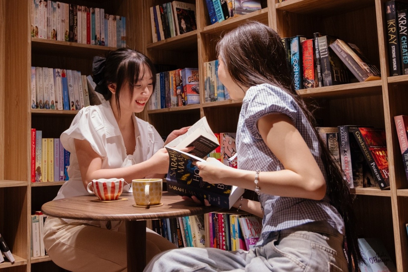 Đặt mục tiêu 80% người Việt Nam đọc sách thường xuyên vào năm 2030