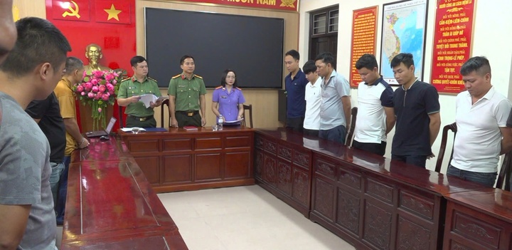 dầu t&agrave;u hỏa ảnh 2