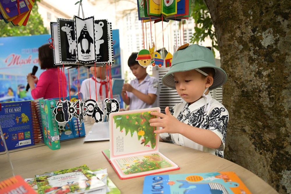 Học hỏi kinh nghiệm quốc tế trong xây dựng nền tảng văn hóa đọc