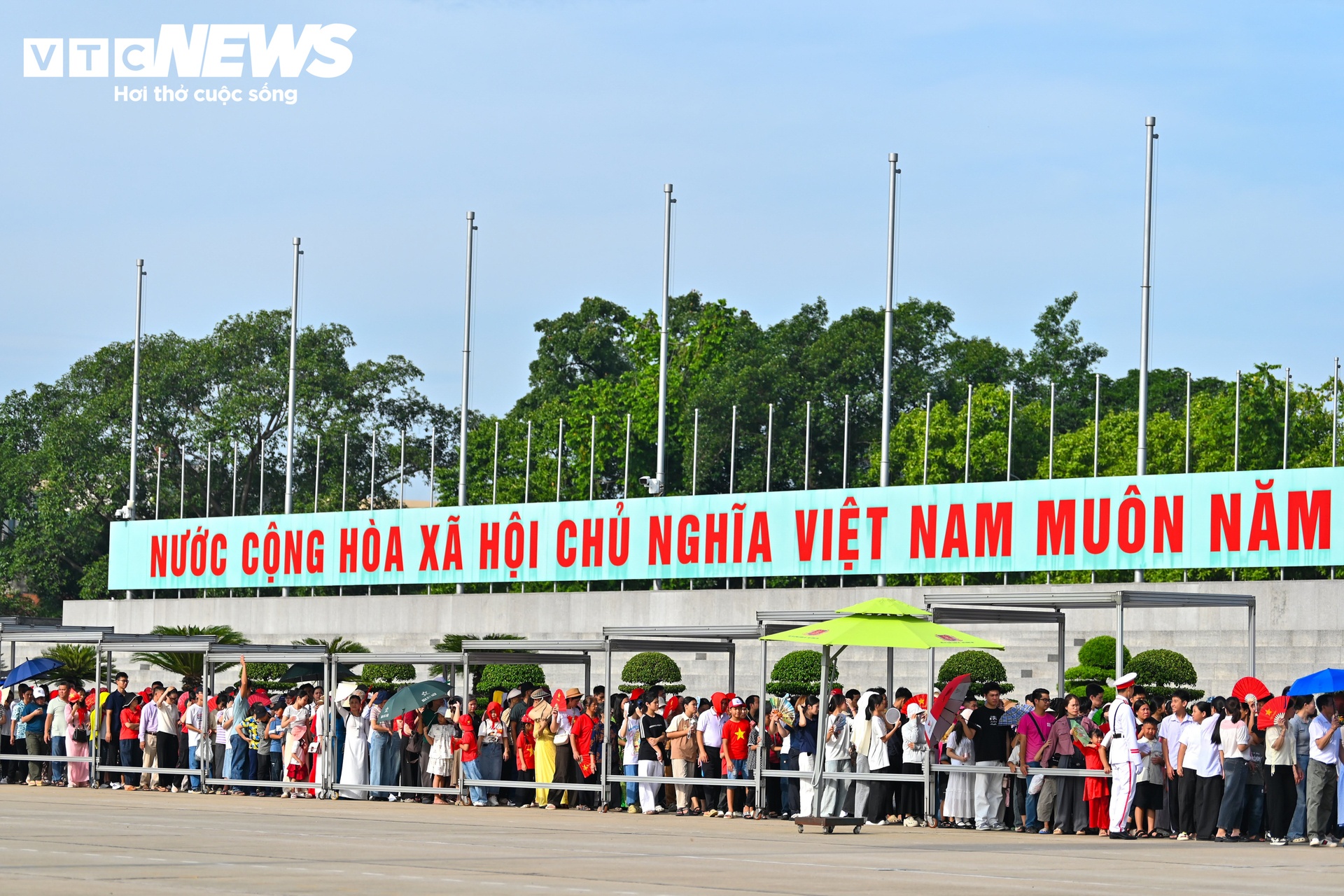 2/9 ảnh 3