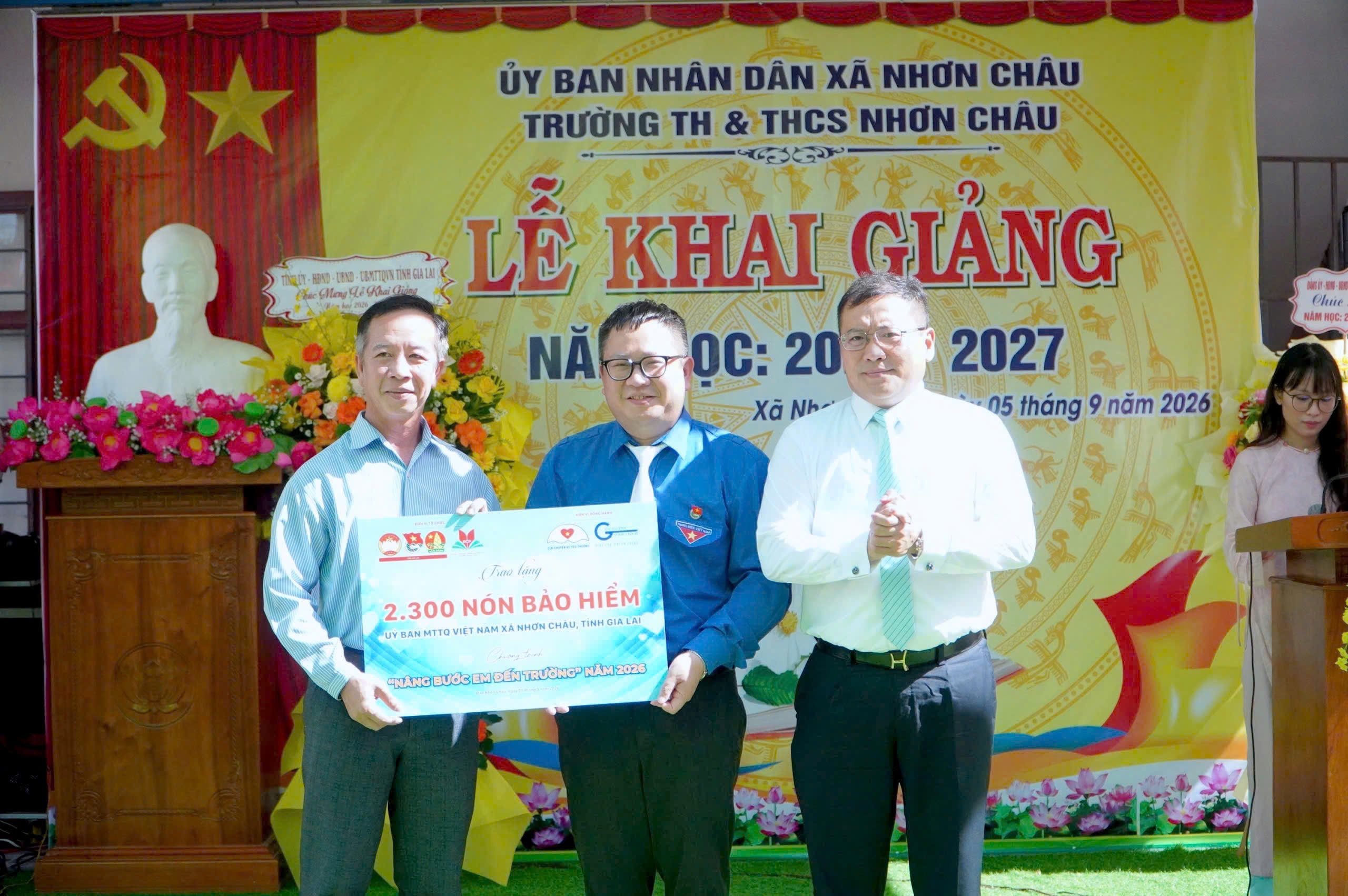 xuất bản ảnh 1