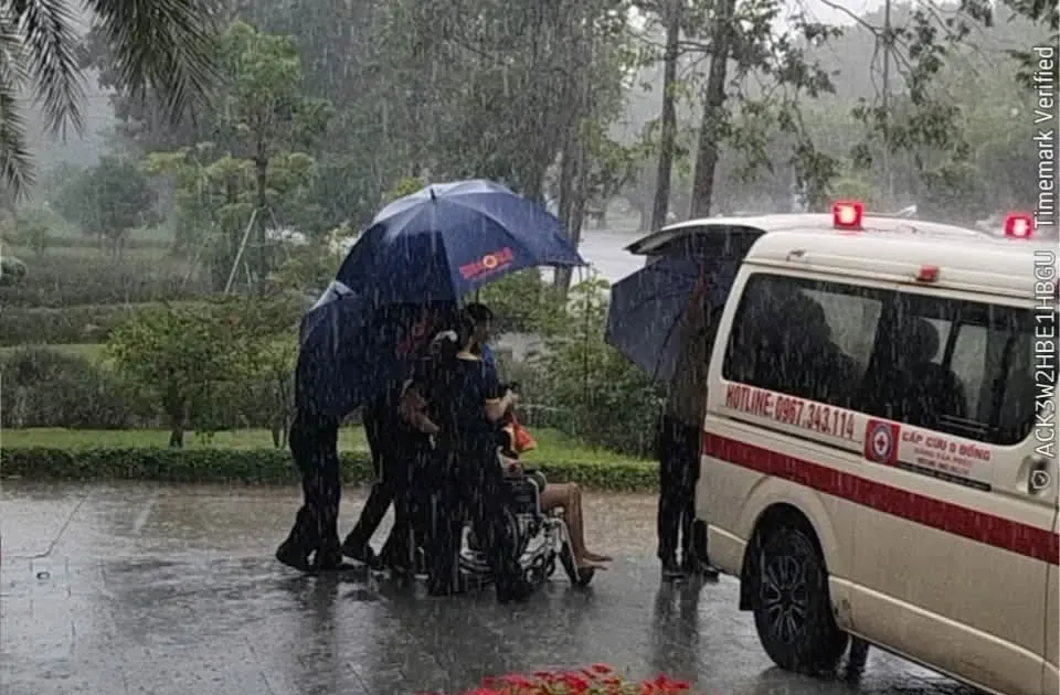 Hai du khách gặp nạn khi leo núi Bà Đen