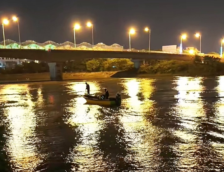 Tìm thấy thi thể thiếu tá quân đội mất tích khi nhảy sông Trà Lý cứu người
