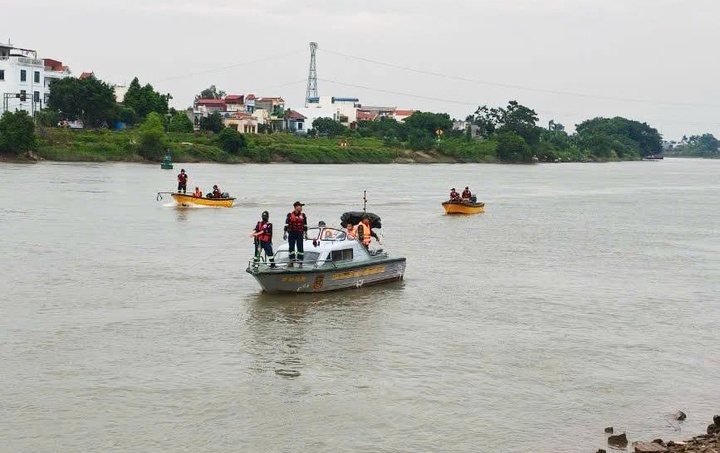 s&ocirc;ng tr&agrave; l&yacute; ảnh 2