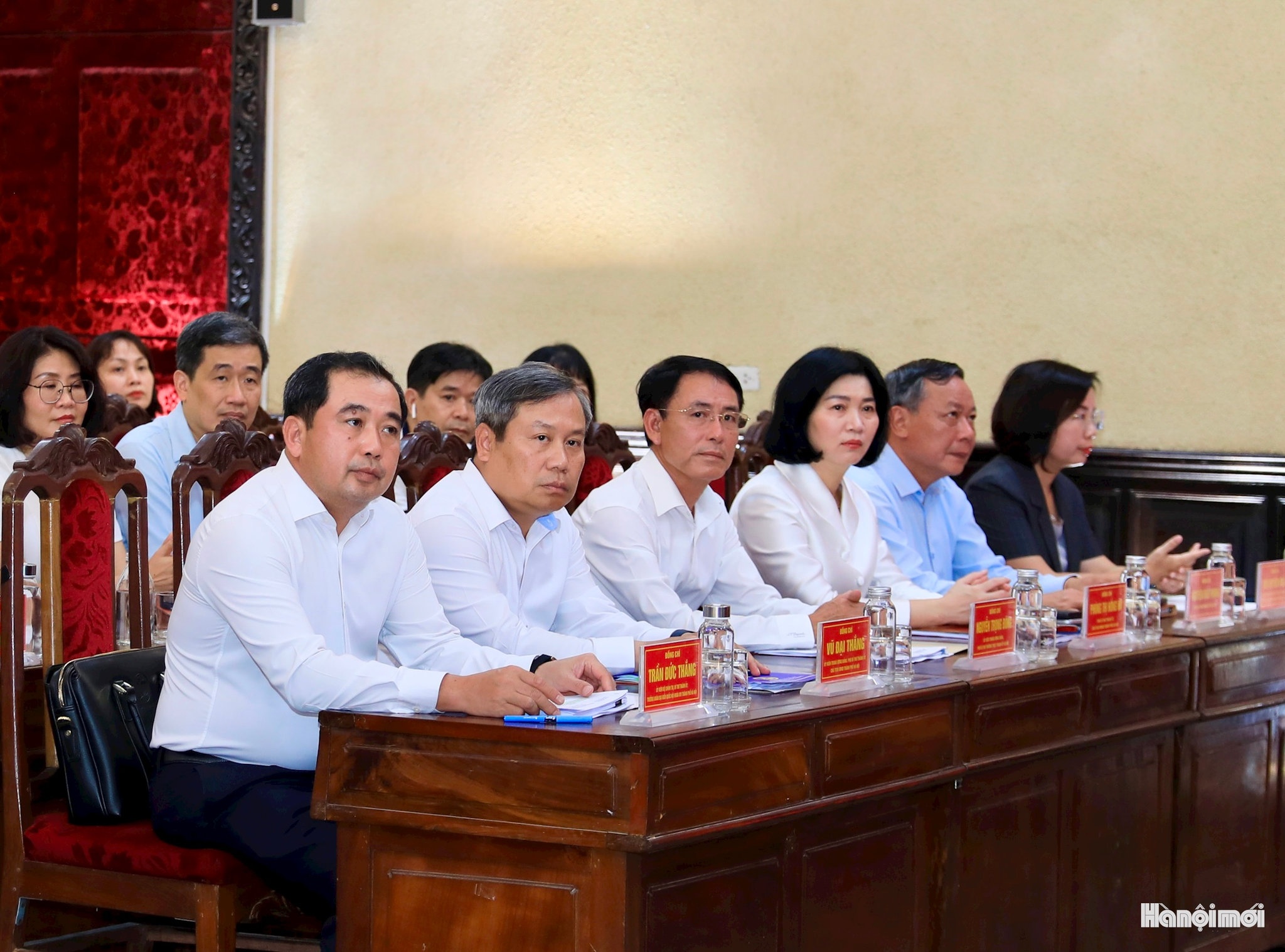 tổng b&iacute; thư ảnh 5