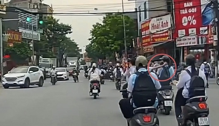 xe m&aacute;y ảnh 1