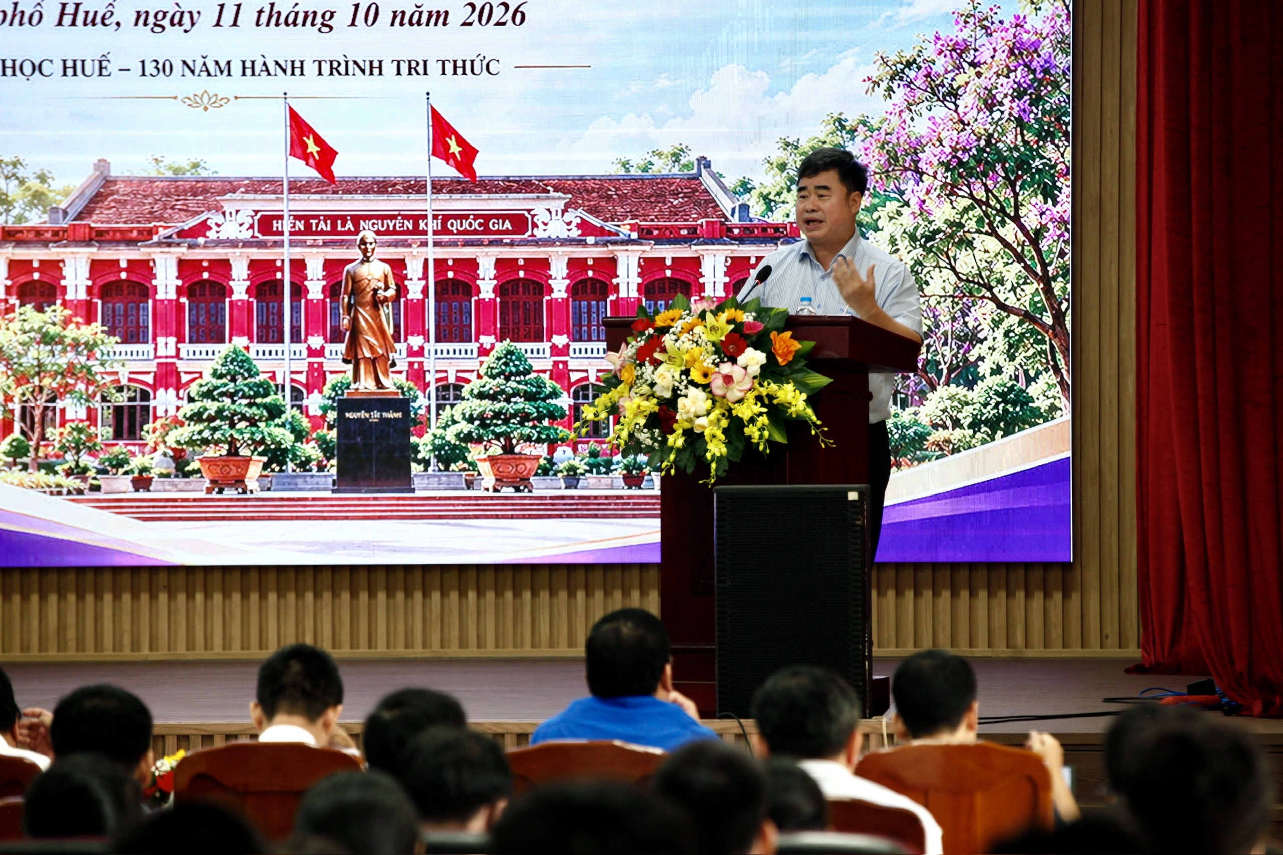 s&aacute;ch ảnh 5