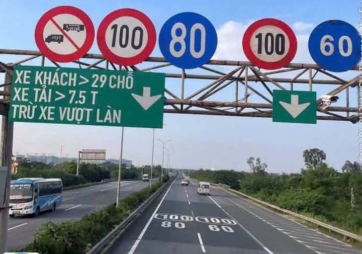Từ 20/10, CSGT xử phạt xe 'rùa bò' bám làn trái trên cao tốc Cầu Giẽ - Cao Bồ