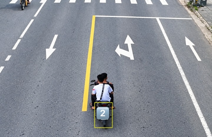 Người đàn ông bị camera AI bắt lỗi 'quên' đội mũ 10 lần trong 1 tháng