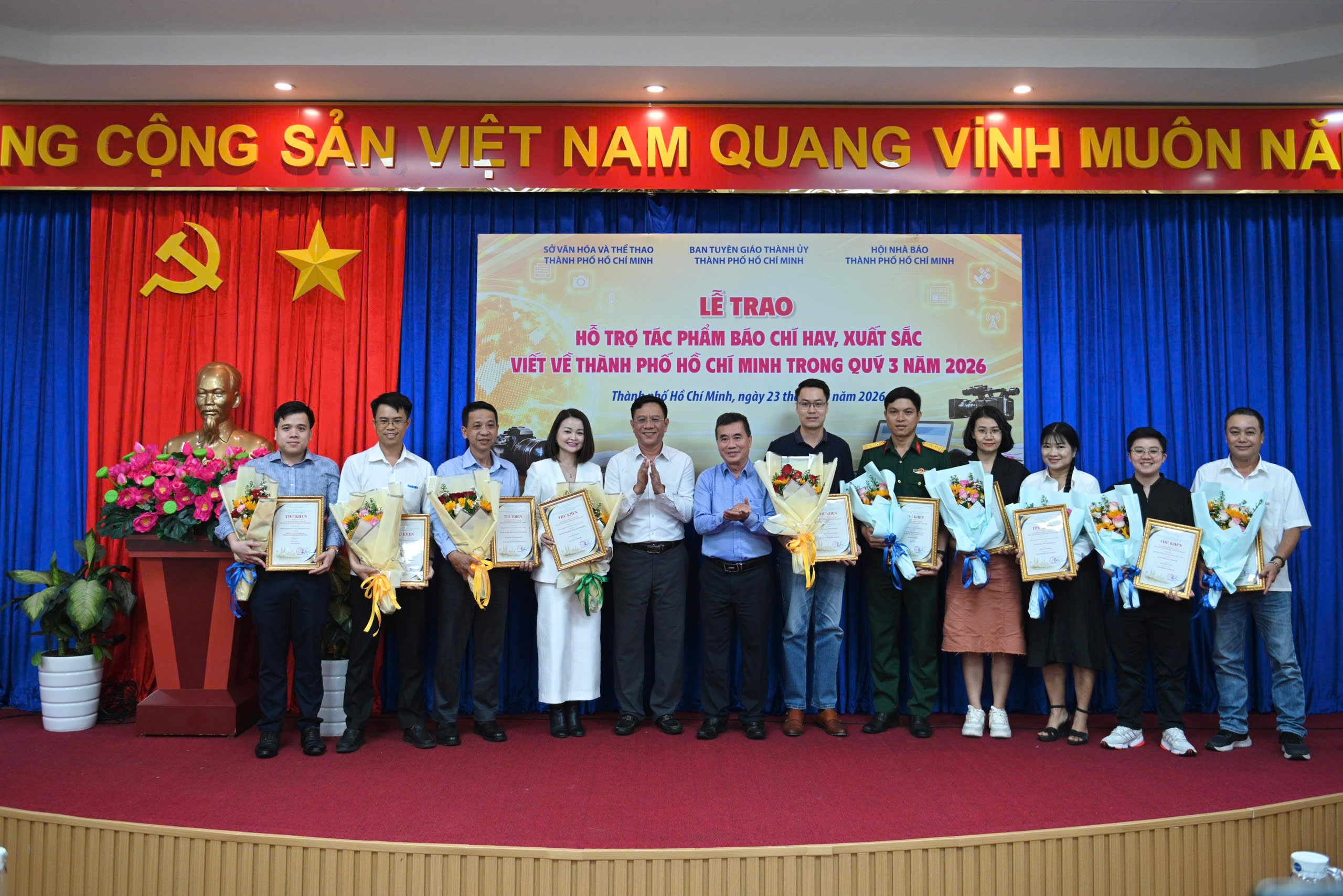 tp.hcm ảnh 4 tp.hcm ảnh 4