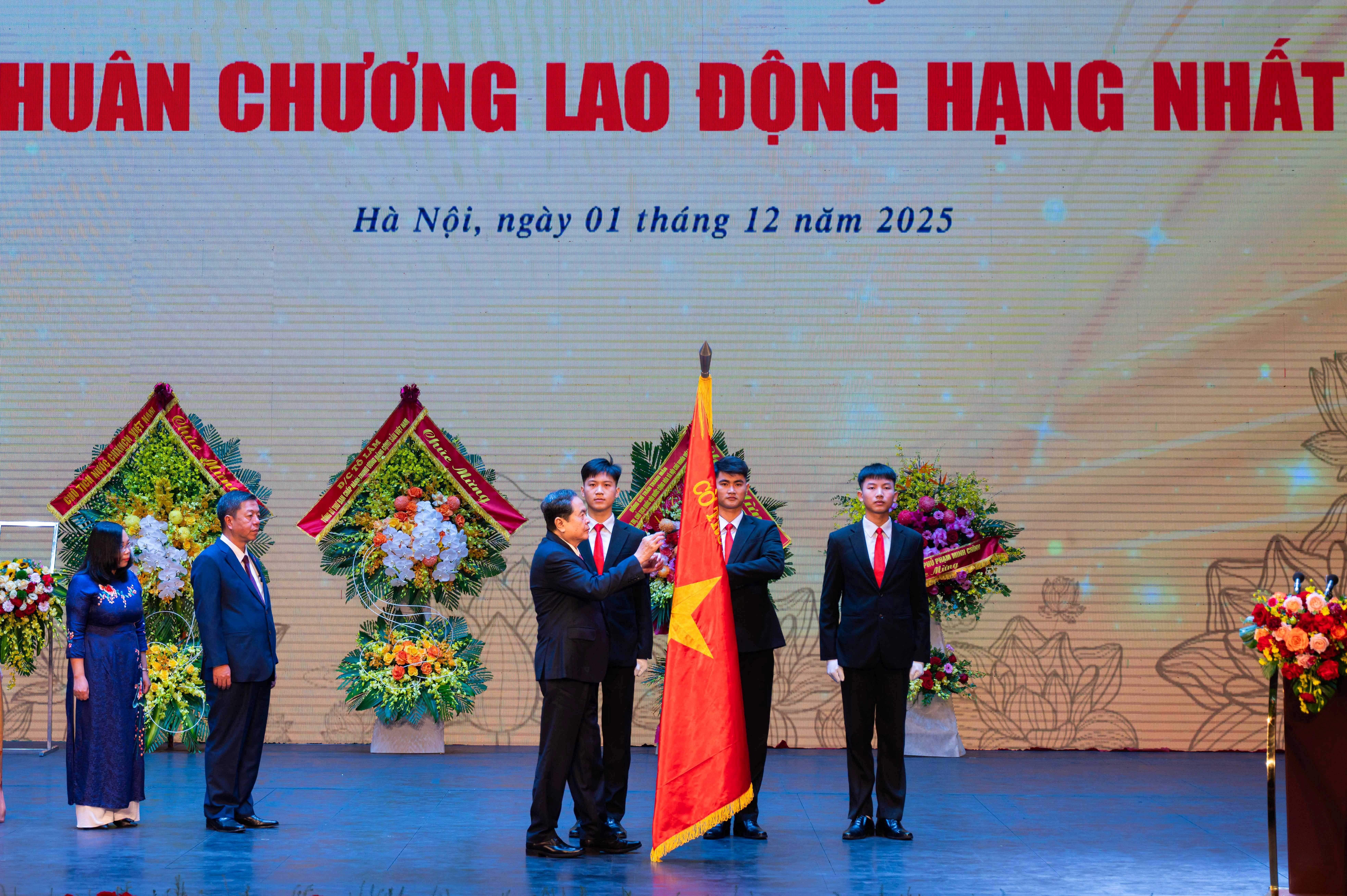 Sự thật ảnh 2