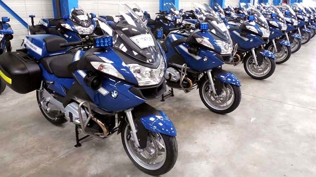 Cảnh sát Pháp vung tay sắm BMW R1200RT