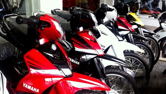 Xe may e am trong thang 'co hon' hinh anh