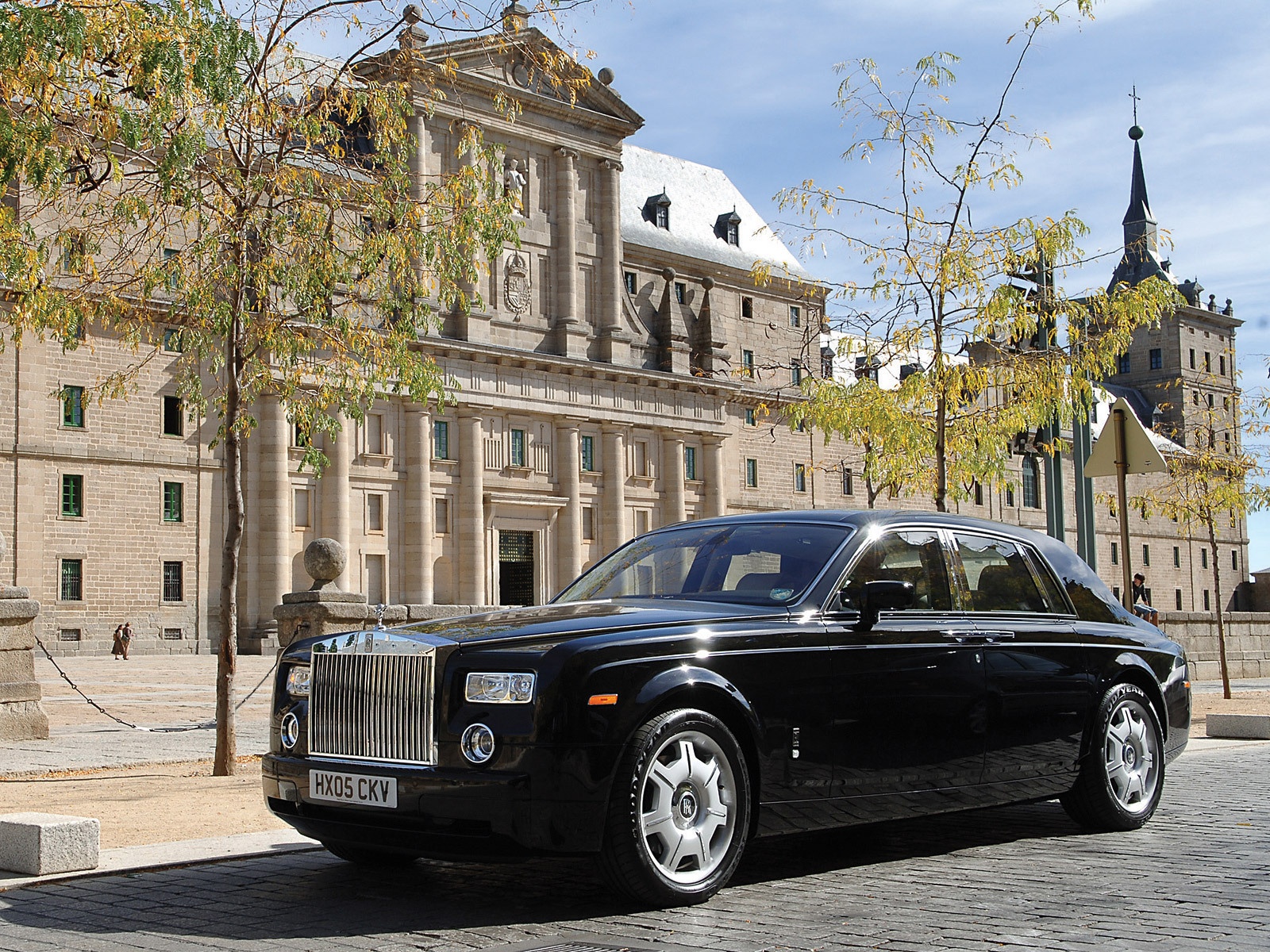 ‘Rolls-Royce tung tu choi cap quyen dai ly cho Euro Auto’ hinh anh