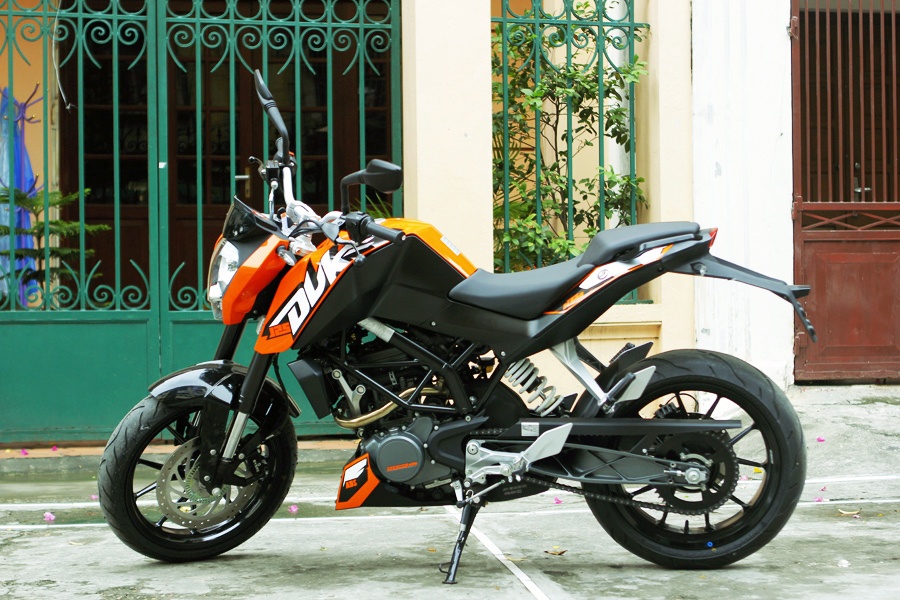 Anh chi tiet KTM Duke 125 ABS 2013 moi ban tai Viet Nam hinh anh