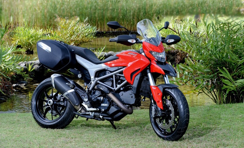 Ducati Hyperstrada gia 400 trieu tai Viet Nam hinh anh