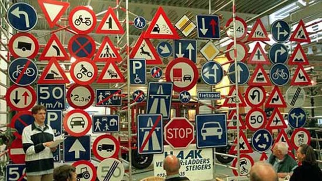 15 luat giao thong ky la nhat hanh tinh hinh anh