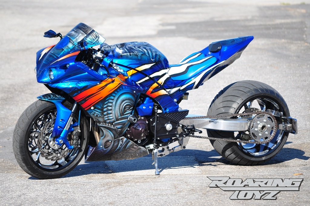 Yamaha R1 do phong cach ham ho hinh anh