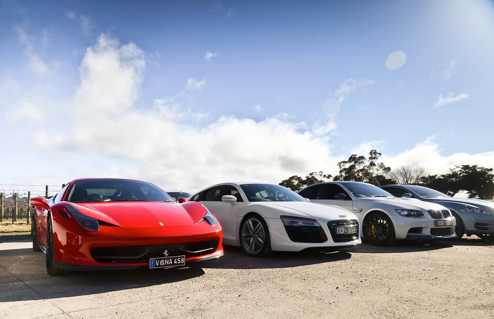 Anh nong sieu xe trong ngay (18/11) hinh anh