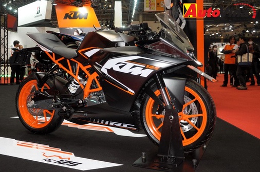 Sportbike KTM RC125 xuat hien tai trien lam xe Nhat Ban hinh anh