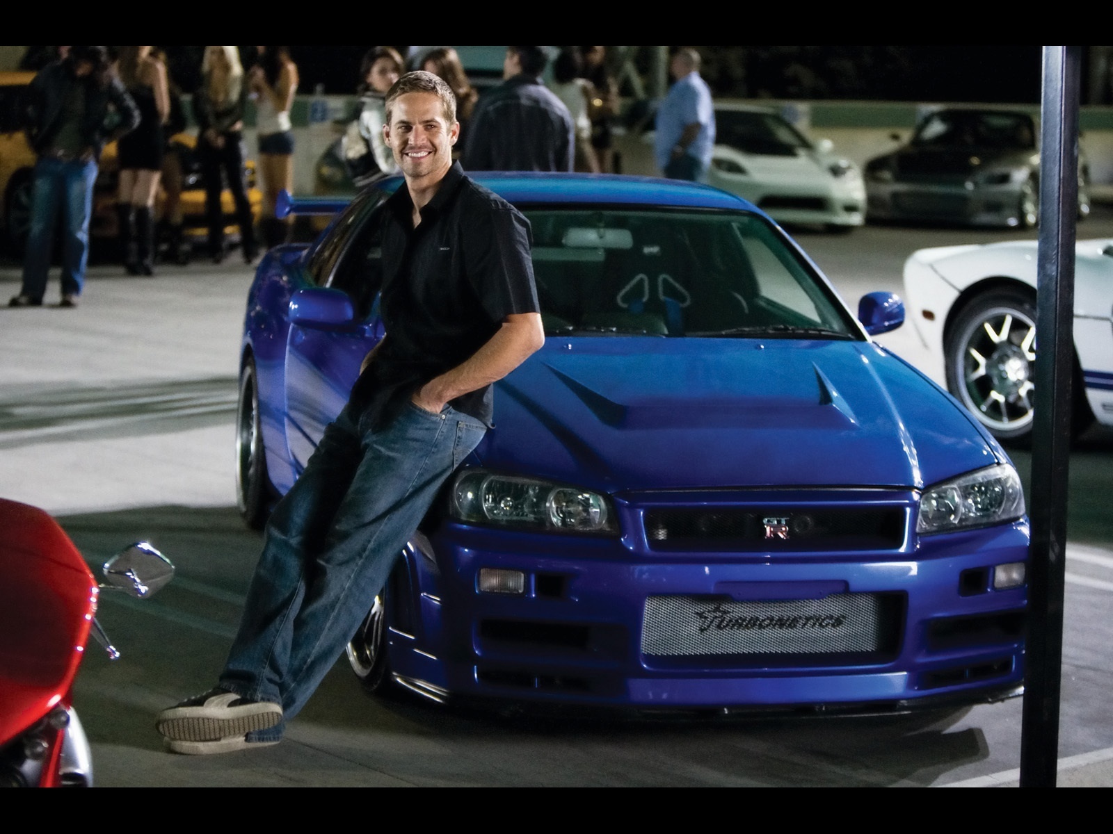 Dan xe khung tung gay bao trong Fast & Furious 6 hinh anh