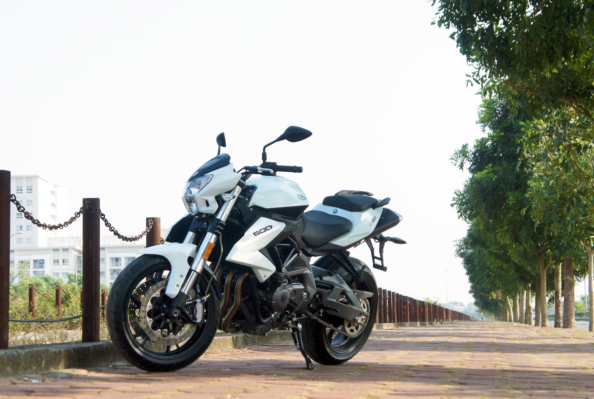 Benelli BN600i - mo to Y gia 'mem' danh cho gioi tre Viet hinh anh