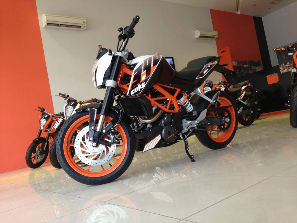 KTM Duke 390 chinh thuc co mat tai Viet Nam hinh anh