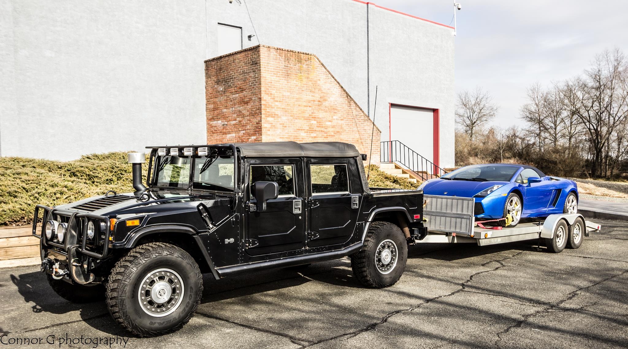 Anh dep sieu xe 1/1: Hummer H1 keo Lamborghini Gallardo hinh anh