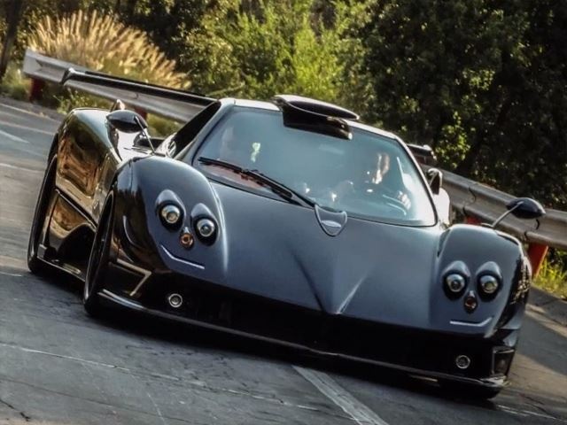 Sieu xe Pagani Zonda 760RS doc nhat vo nhi khoe tieng may hinh anh