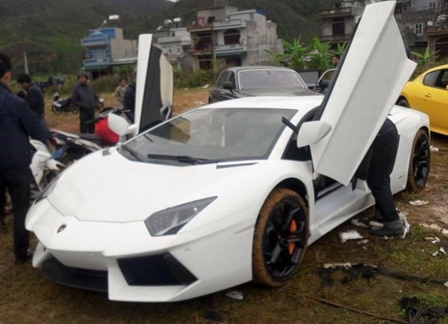 Anh dep sieu xe 14/1: Lamborghini Aventador tai Quang Ninh hinh anh