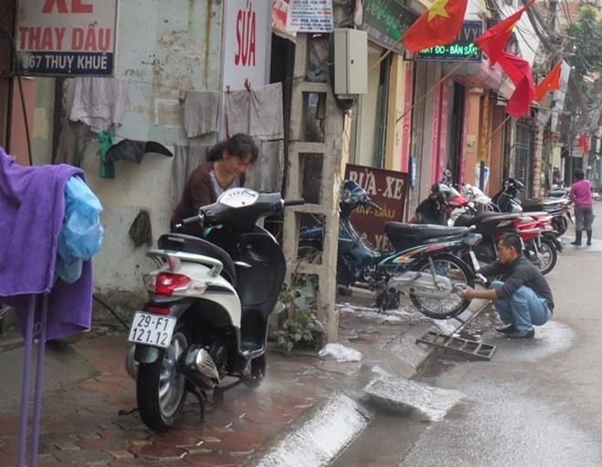 Dich vu rua xe dong loat 'thoi gia' dip cuoi nam hinh anh