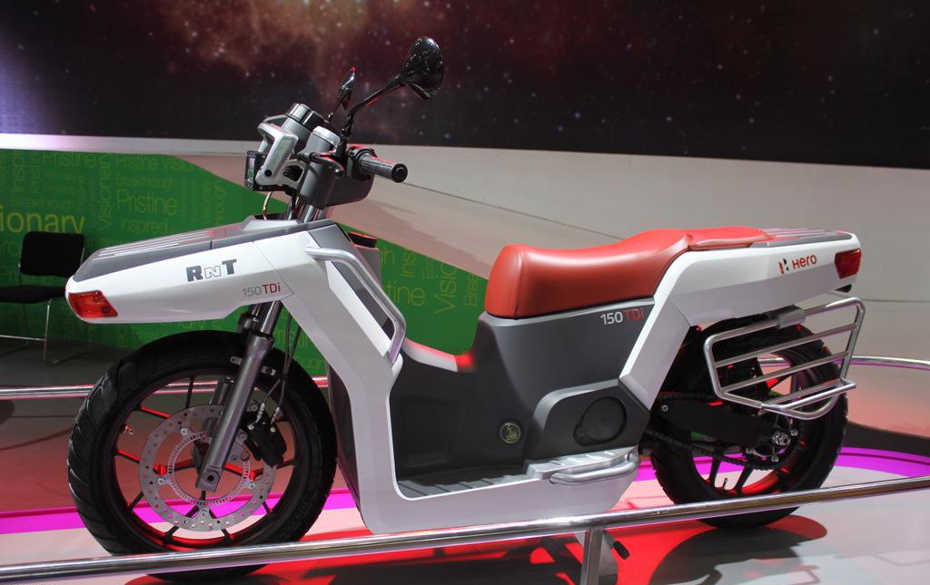 Anh chi tiet xe tay ga chay dong co dau tang ap moi hinh anh