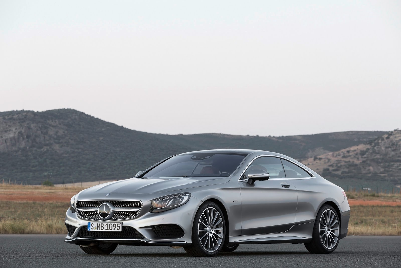 Anh chi tiet Mercedes-Benz S-Class Coupe moi ra mat hinh anh