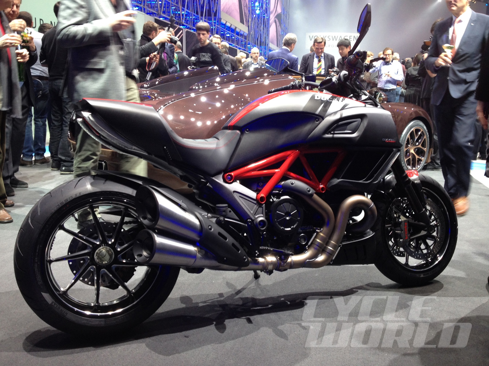 Ducati Diavel 2015 chinh thuc lo dien hinh anh