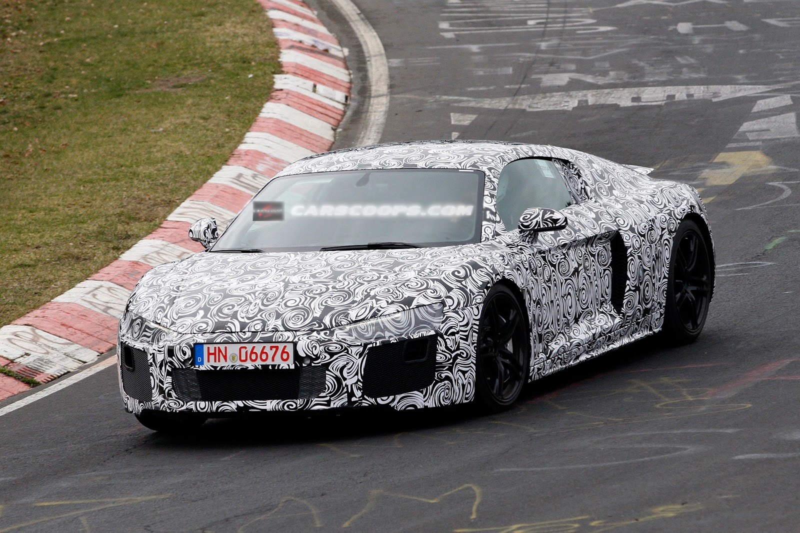 Anh sieu xe Audi R8 the he moi dang chay thu hinh anh