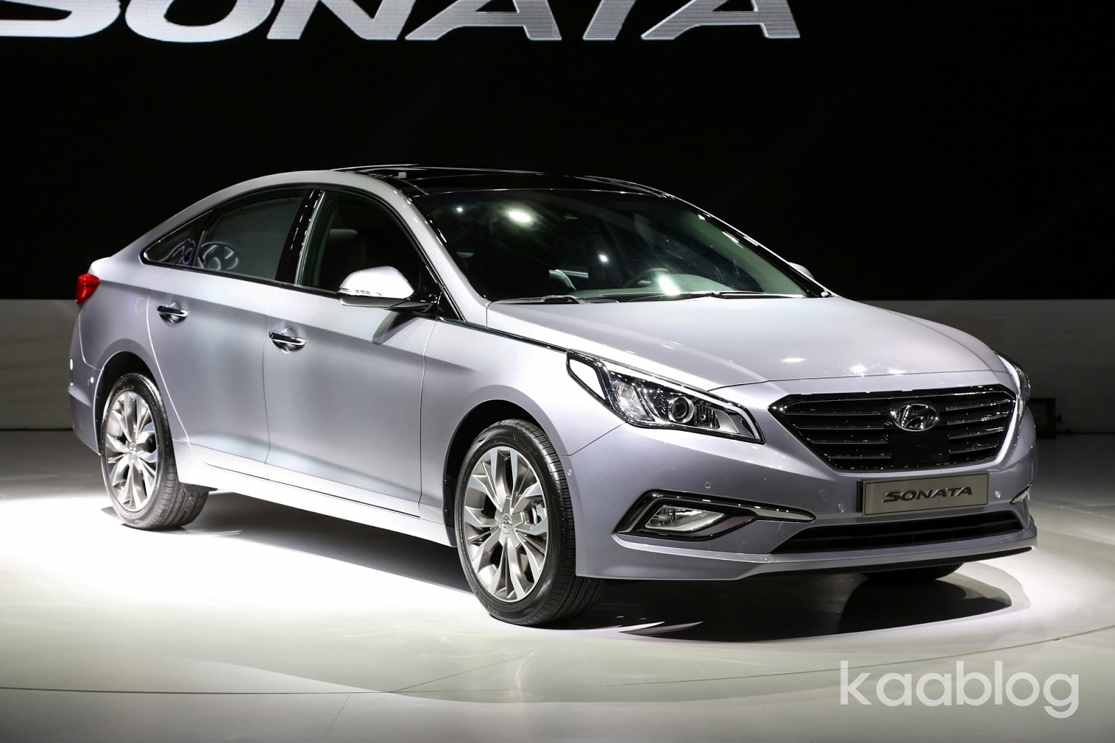 Anh chi tiet Hyundai Sonata the he moi hinh anh