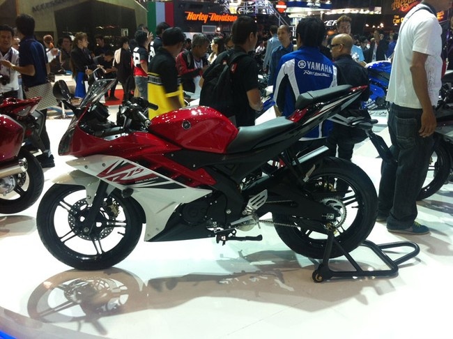 Yamaha YZF-R15 2.0 2014 se duoc phan phoi tai Viet Nam hinh anh