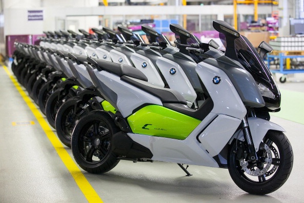 Xe may dien cua BMW chinh thuc xuat xuong hinh anh