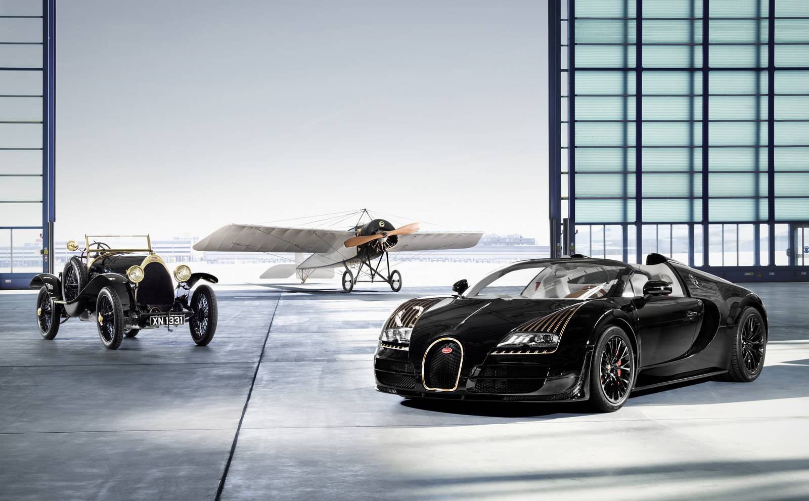Bugatti gioi thieu phien ban Veyron huyen thoai thu 5 hinh anh