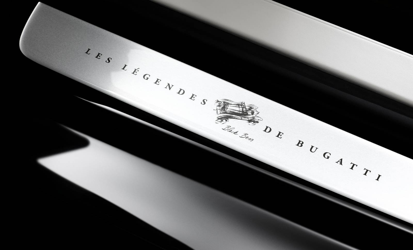 Tương tự như 4 mẫu Veyron huyền thoại trước, siêu xe Veyron huyền thoại thứ 5 cũng được trang bị động cơ W16 8,0 lít, 2 cặp tăng áp kép, công suất 1.200 mã lực và mô-men xoắn cực đại 1.500 Nm, giúp xe có thể tăng tốc từ 0-100 km/h trong 2,6 giây và đạt tốc độ tối da 408,84 km/h.