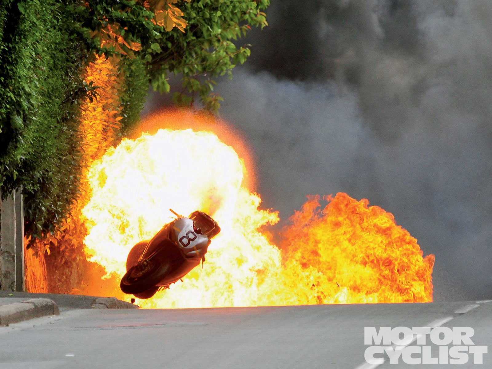 Nhung tai nan kinh dien o duong dua nguy hiem nhat the gioi hinh anh