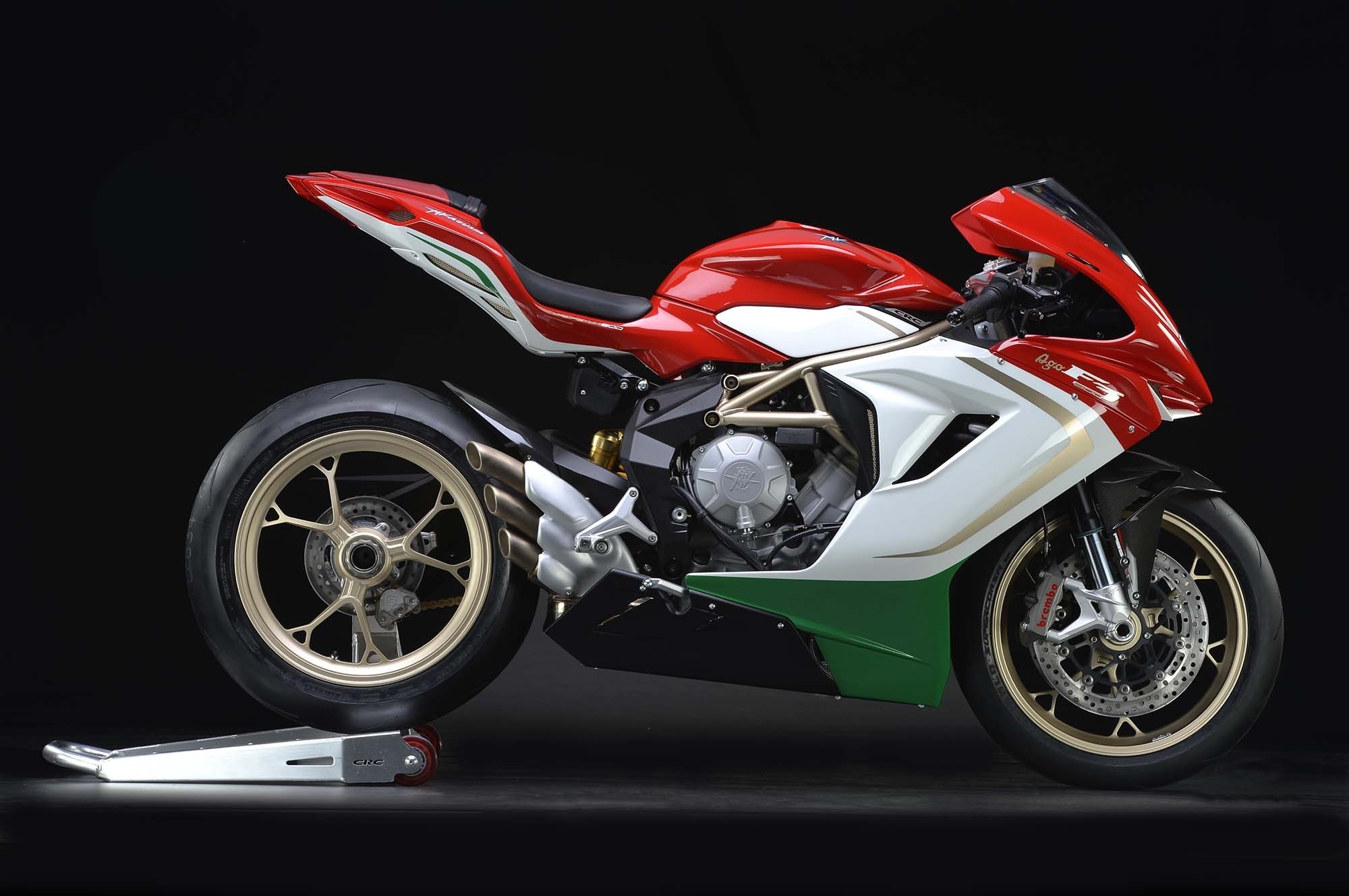 Sau khi xuất hiện tại triển lãm xe EICMA năm ngoái, F3 800 AGO đã chính thức được MV Agusta xác nhận sản xuất và công bố các thông tin chi tiết. 