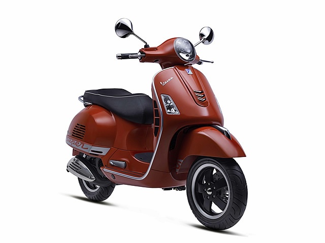 Vespa GTS 150 Super tai Nhat Ban co gia 5.000 USD hinh anh