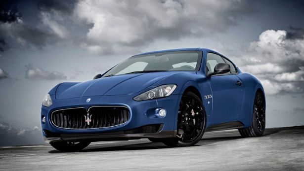 Những khách hàng bỏ ra số tiền 110.625 bảng để sở hữu mẫu xe hai cửa Maserati GranCabrio sẽ cần chi thêm khoảng 15.000 bảng để có được màu xe nhám cho chiếc xe.