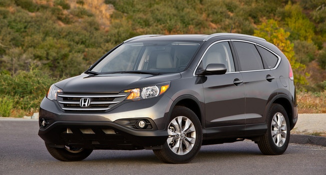 Mẫu xe Honda CR-V cũng ghi nhận sự tăng trưởng trong tháng 4. Mẫu SUV của hãng xe Nhật Bản đã có mức tiêu thụ 28.485 xe, tăng 7,4%. Đây cũng là mẫu xe SUV bán chạy nhất trong tháng 4 và tính từ đầu năm nay. 