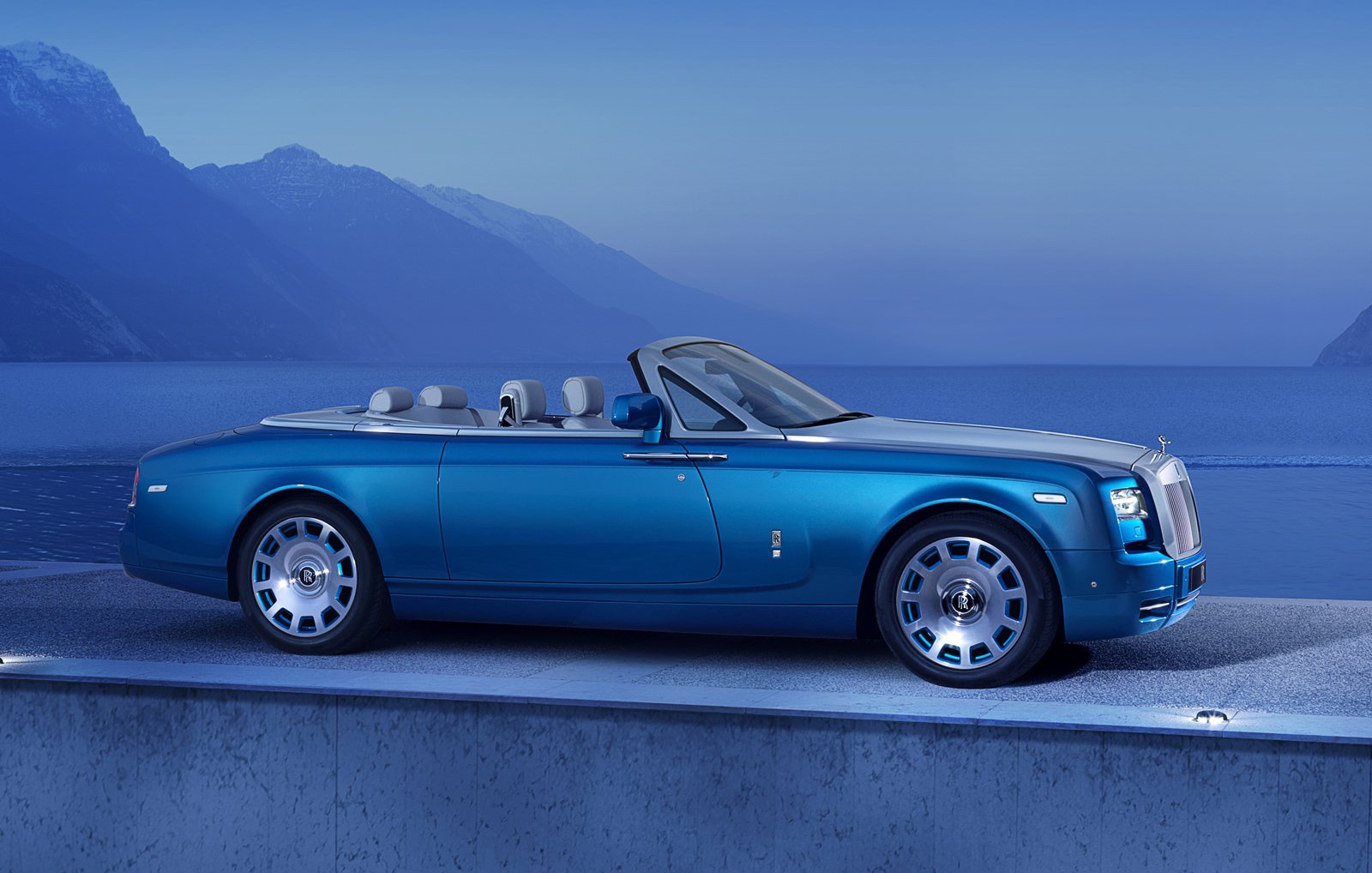 Rolls-Royce Phantom Drophead Coupe them phien ban dac biet hinh anh