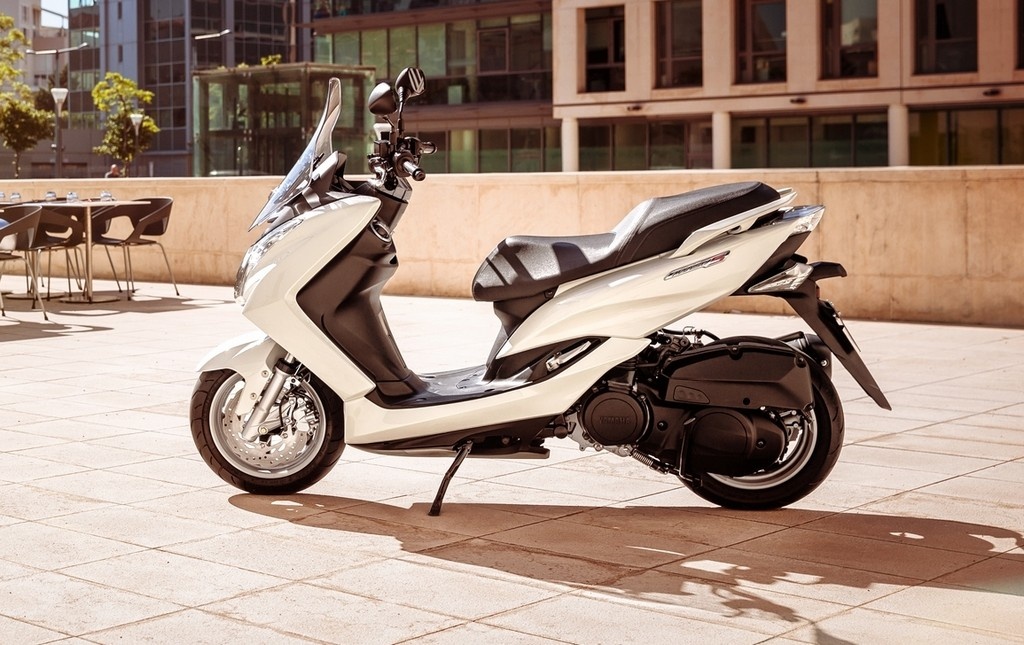 Yamaha ra mat xe ga Majesty S moi hinh anh