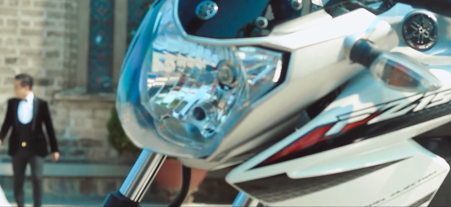 Yamaha FZ150i xuat hien trong MV moi cua Tuan Hung hinh anh