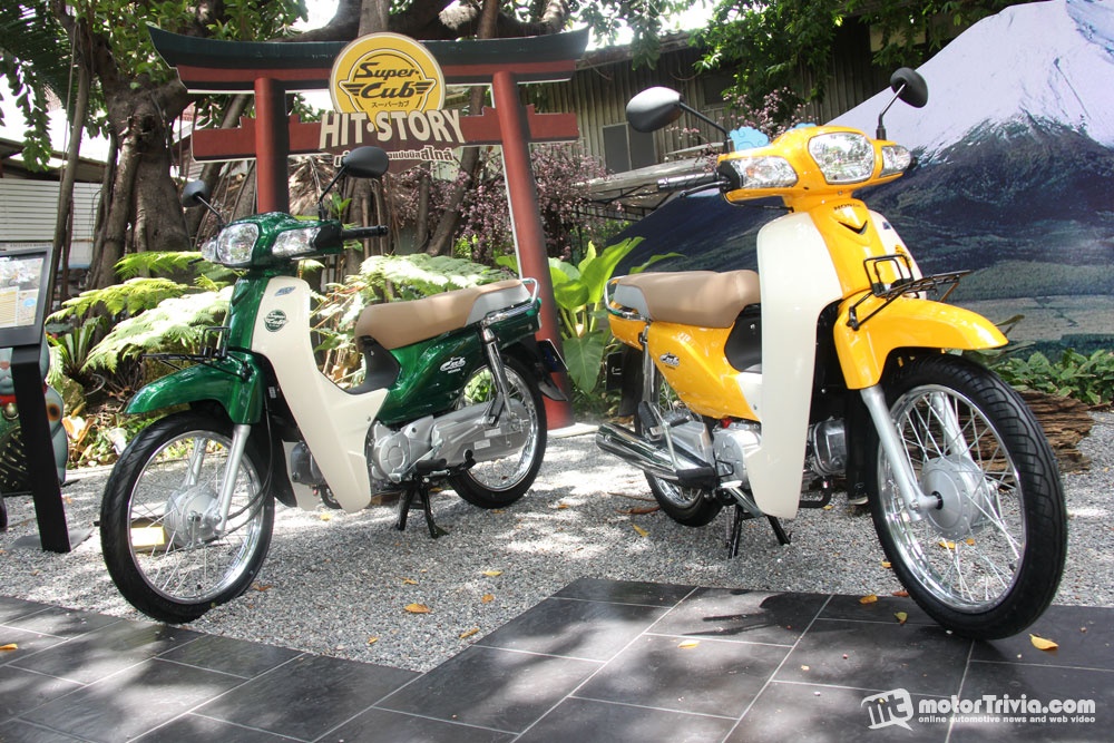 Ẩn bên trong lớp vỏ ấn tượng của Super Cub 2014 là khối động cơ 4 thì, 110 phân khối, tích hợp công nghệ phun xăng điện tử tiên tiến, 8 mã lực tại 7.500 vòng/phút và mô-men xoắn 8,5 Nm tại 6.500 vòng/phút. Theo giới thiệu của Honda, Super Cub 2014 có mức tiêu thụ nhiên liệu khoảng 57 km/lít.